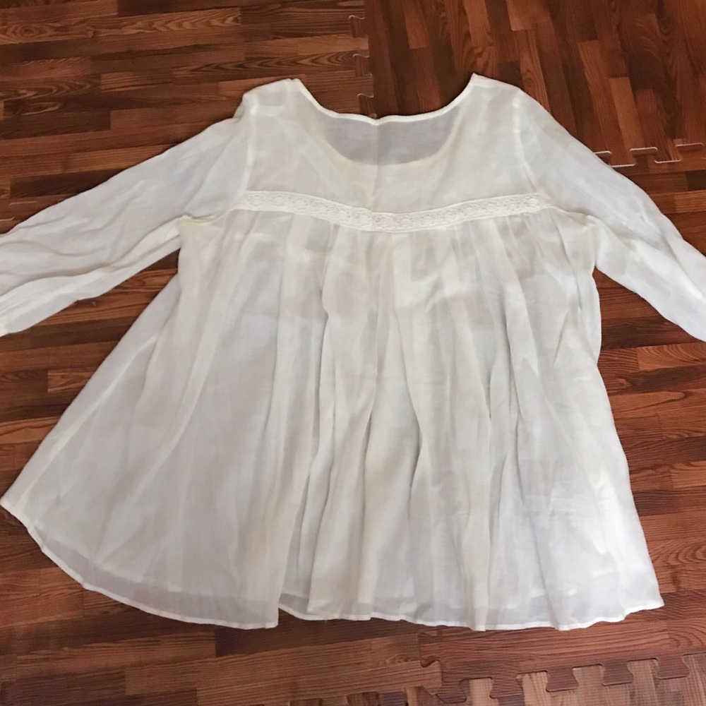 Cloth - Picture 3 of 3